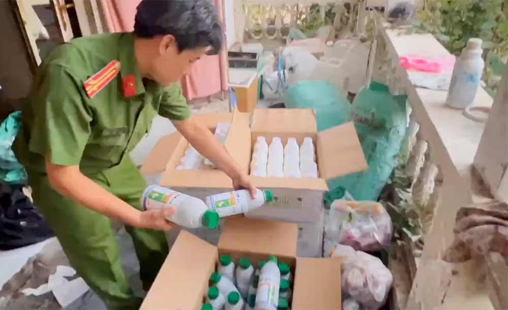 An Giang: Triệt phá đường dây sản xuất, buôn bán thuốc bảo vệ thực vật giả -1