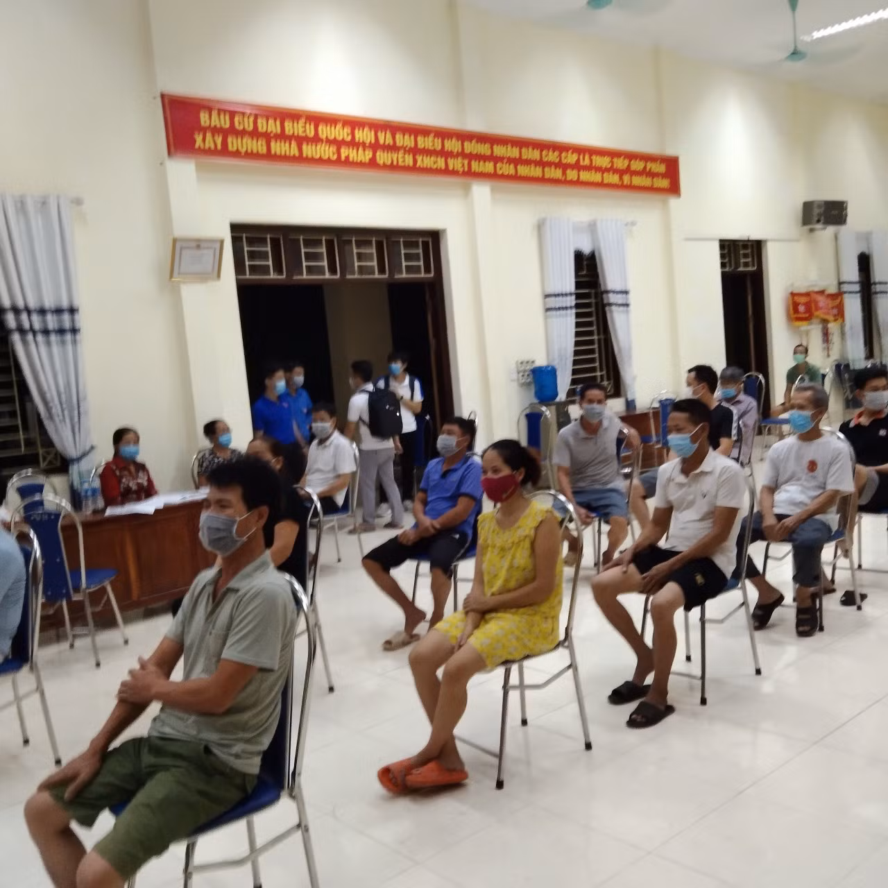 Xuyên đêm “phủ sóng” vaccine -0