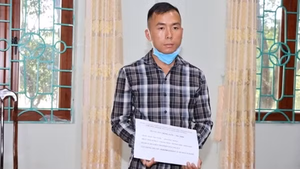 Thiếu niên 15 tuổi bị bắt giữ khi vận chuyển 6 bánh heroin ảnh 3