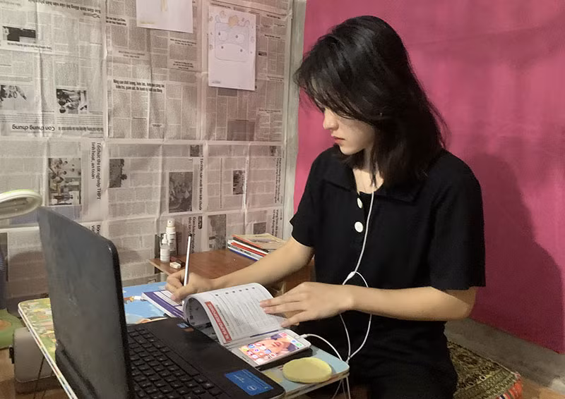 Sinh viên vùng cao gặp nhiều khó khăn trong việc học online -0