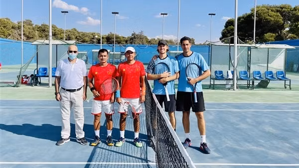 Quần vợt Việt Nam có chiến thắng đầu tiên tại David Cup