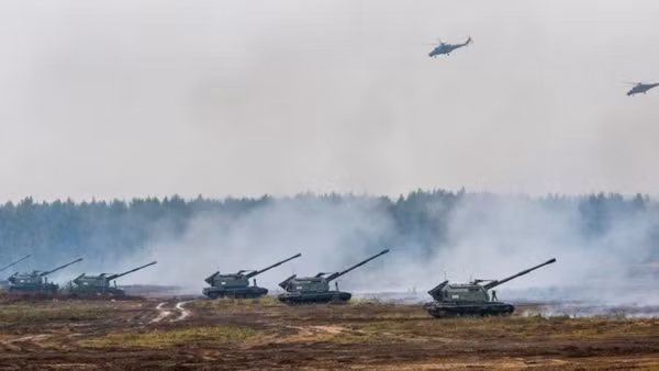 Nga điều máy bay ném bom "yểm trợ" Belarus ảnh 4