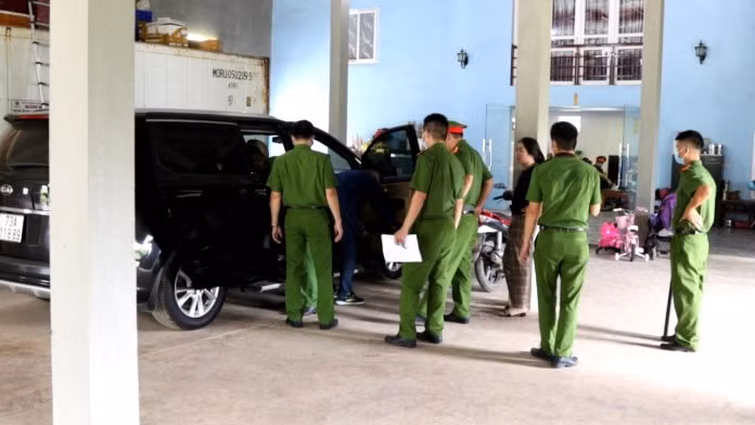 Huy động gần 100 CBCS bắt nhóm bảo kê gây thương tích cho ngư dân -0