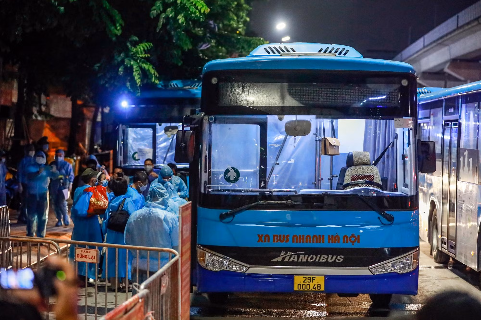 Hà Nội thêm hai gia đình 5 người ở Vũ Trọng Phụng mắc COVID-19 -0