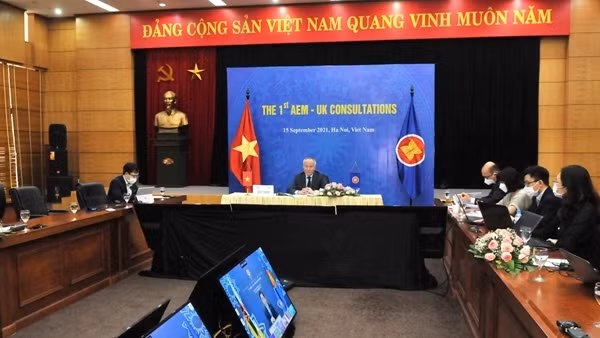 Thủ tướng: Không để lỡ nhịp phục hồi kinh tế, không để nước ta tụt hậu ảnh 4
