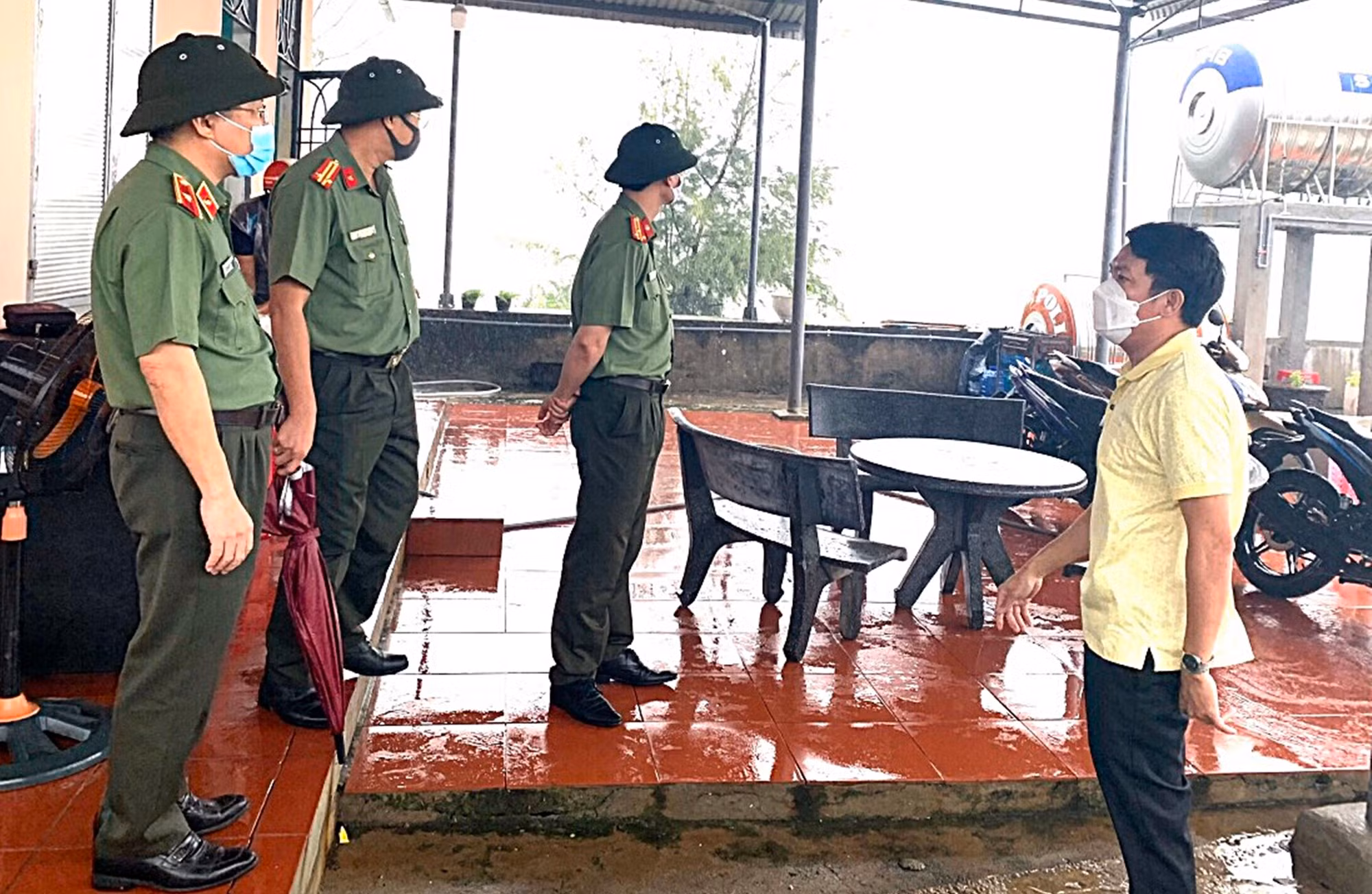 Công an Quảng Nam sẵn sàng lực lượng, phương tiện ứng phó bão số 5 -0