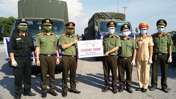 Nữ cán bộ Công an tâm huyết với nghề ảnh 7