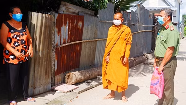 Không được nhân danh tôn giáo để vi phạm pháp luật ảnh 2