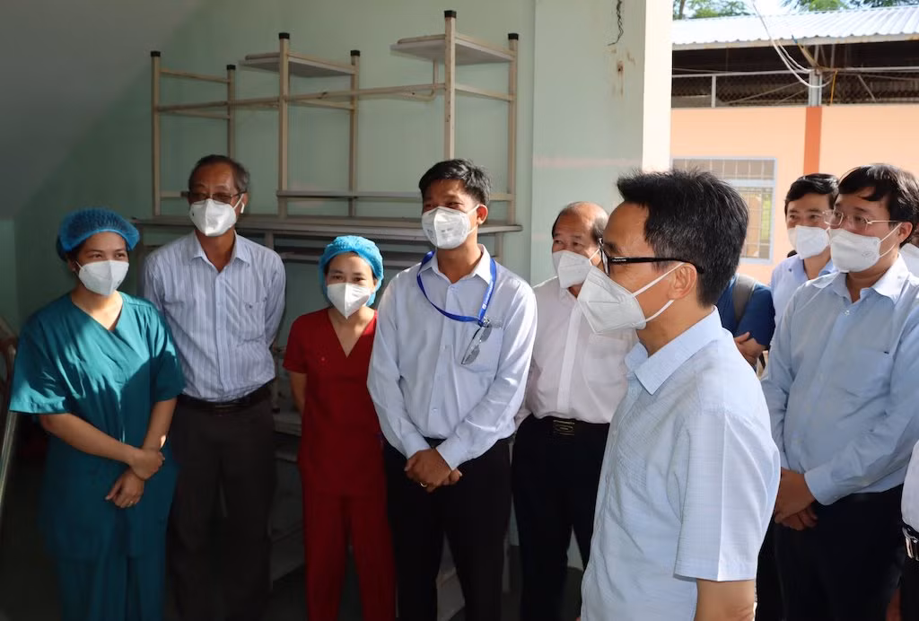 Phó Thủ tướng Vũ Đức Đam kiểm tra công tác chống dịch tại Đồng Tháp và Tiền Giang -0