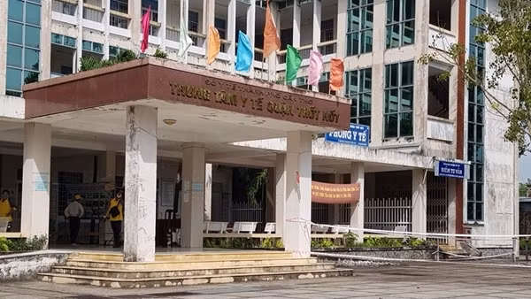 Xử lý kỷ luật cán bộ liên quan vụ tiêm vaccine cho 57 trẻ dưới 18 tuổi