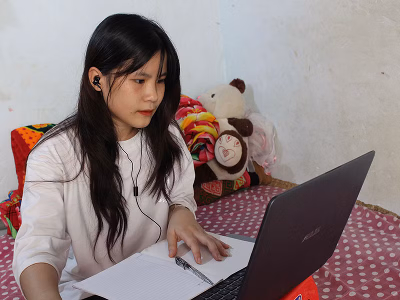 Sinh viên vùng cao gặp nhiều khó khăn trong việc học online -0