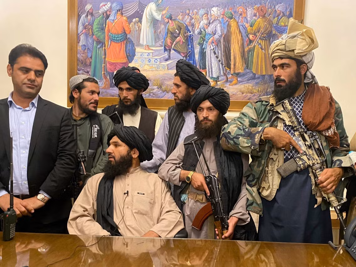 Pháp tố Taliban dối trá -0
