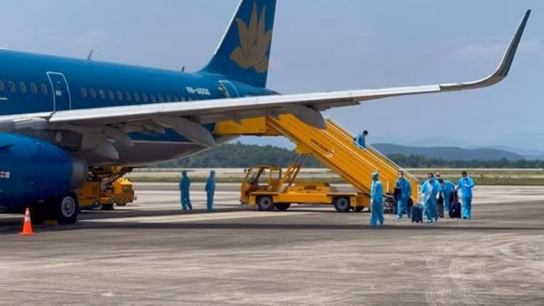 Chính thức khởi động lại 19 đường bay, giá vé thế nào? ảnh 3