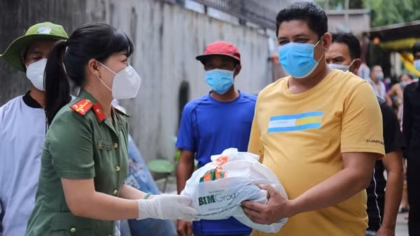 Nỗ lực hoàn thành tốt “mục tiêu kép” ảnh 2