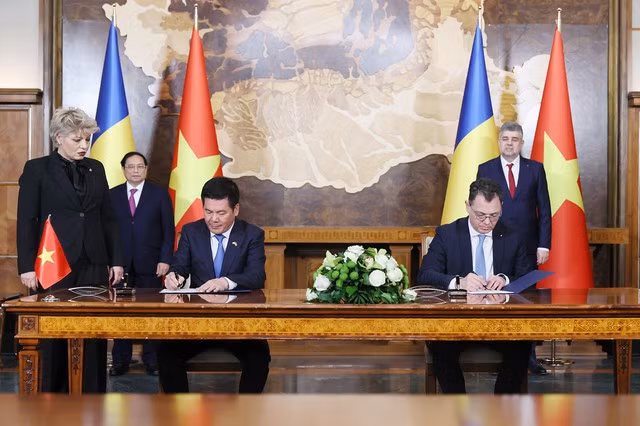 Việt Nam và Romania ký kết nhiều văn bản, thỏa thuận hợp tác quan trọng -0
