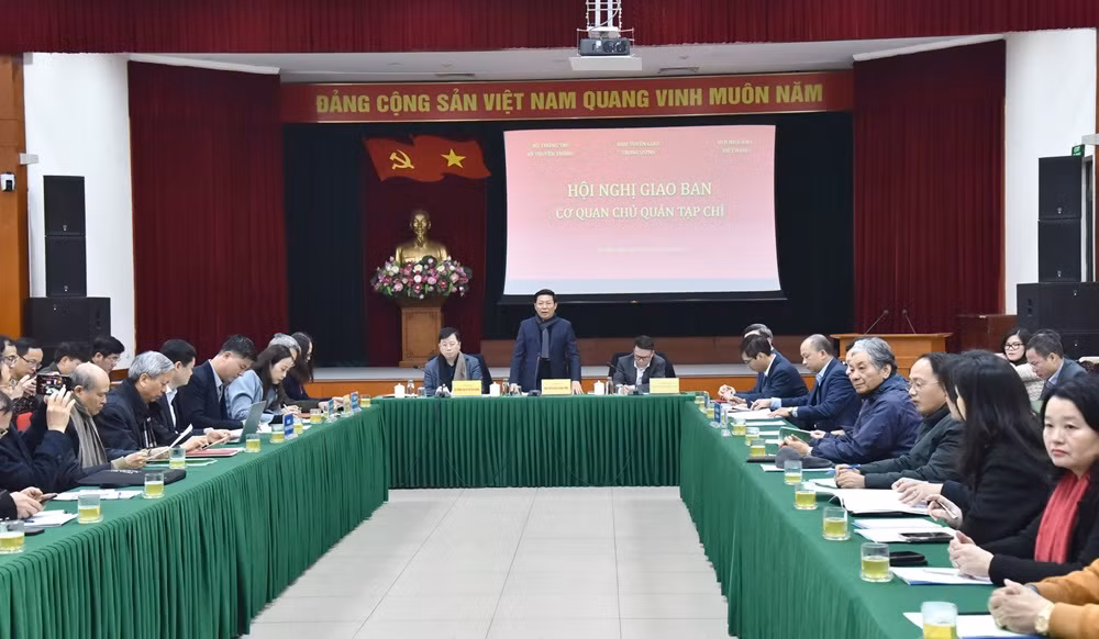 Tăng cường hơn nữa vai trò của cơ quan chủ quản tạp chí -0