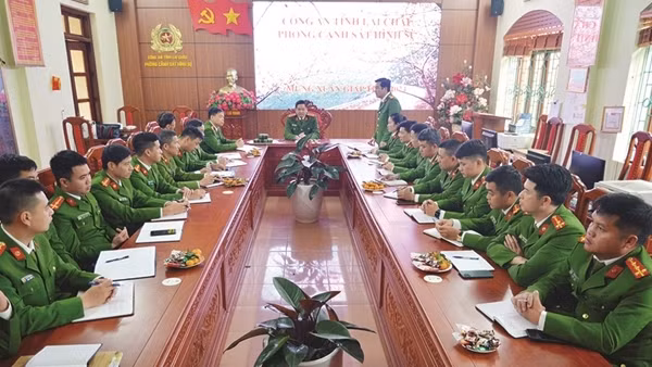 Lính hình sự vùng ngã ba biên giới
