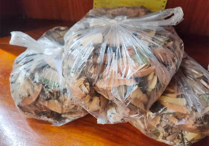 Hiểm họa thầy lang đường phố -0