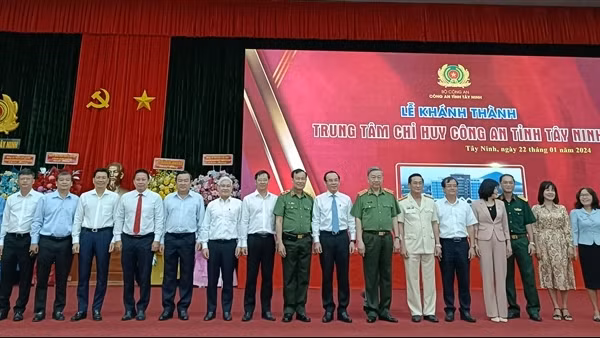 Nâng cao ý thức sử dụng công trình với phương châm “giữ tốt, dùng bền”, chống lãng phí