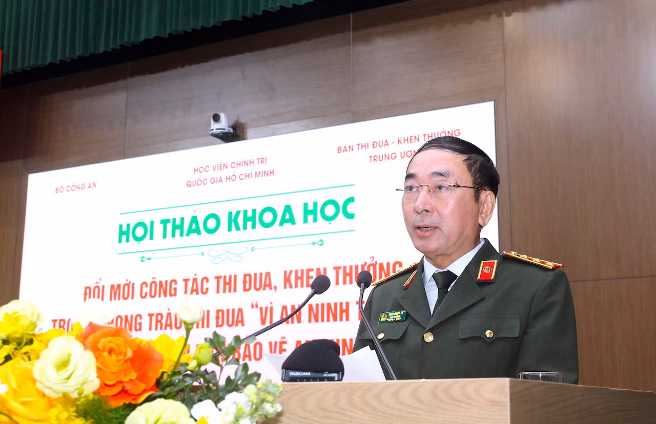 Thi đua yêu nước, gần dân, trọng dân, hiểu dân, có trách nhiệm với dân -0