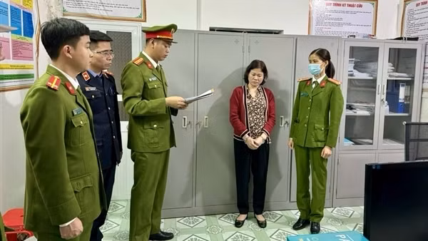 Khởi tố Giám đốc Phòng khám đa khoa Đức Giang - Hà Nội về tội gian lận bảo hiểm