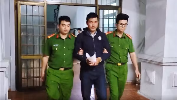 Hai đối tượng có 6 tiền án ở Bình Định vào Phú Yên trộm cắp xe máy