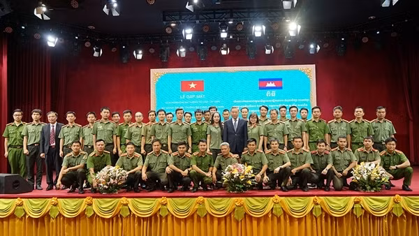 Đào tạo nguồn nhân lực là công tác nền tảng, góp phần thúc đẩy quan hệ Việt Nam - Campuchia