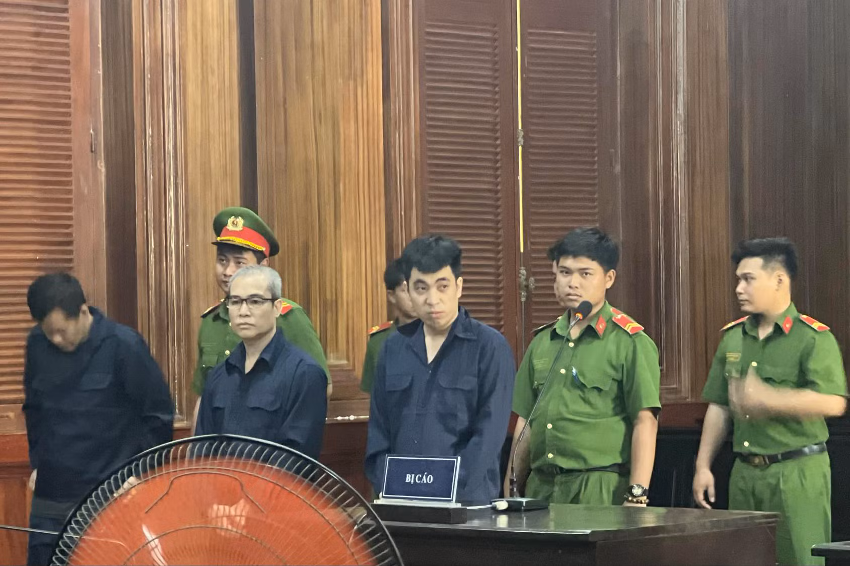 Hai đối tượng trong đường dây vận chuyển ma túy từ Lào về TP Hồ Chí Minh lãnh án tử hình -0