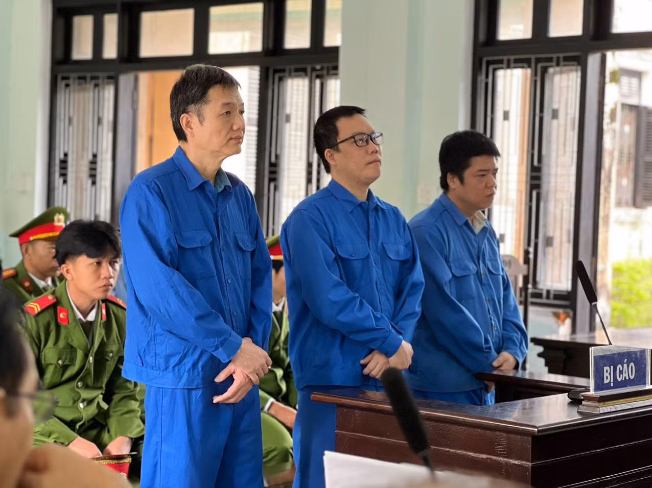 Chủ tịch Hội đồng quản trị chỉ đạo rao bán “vịt trời” -0