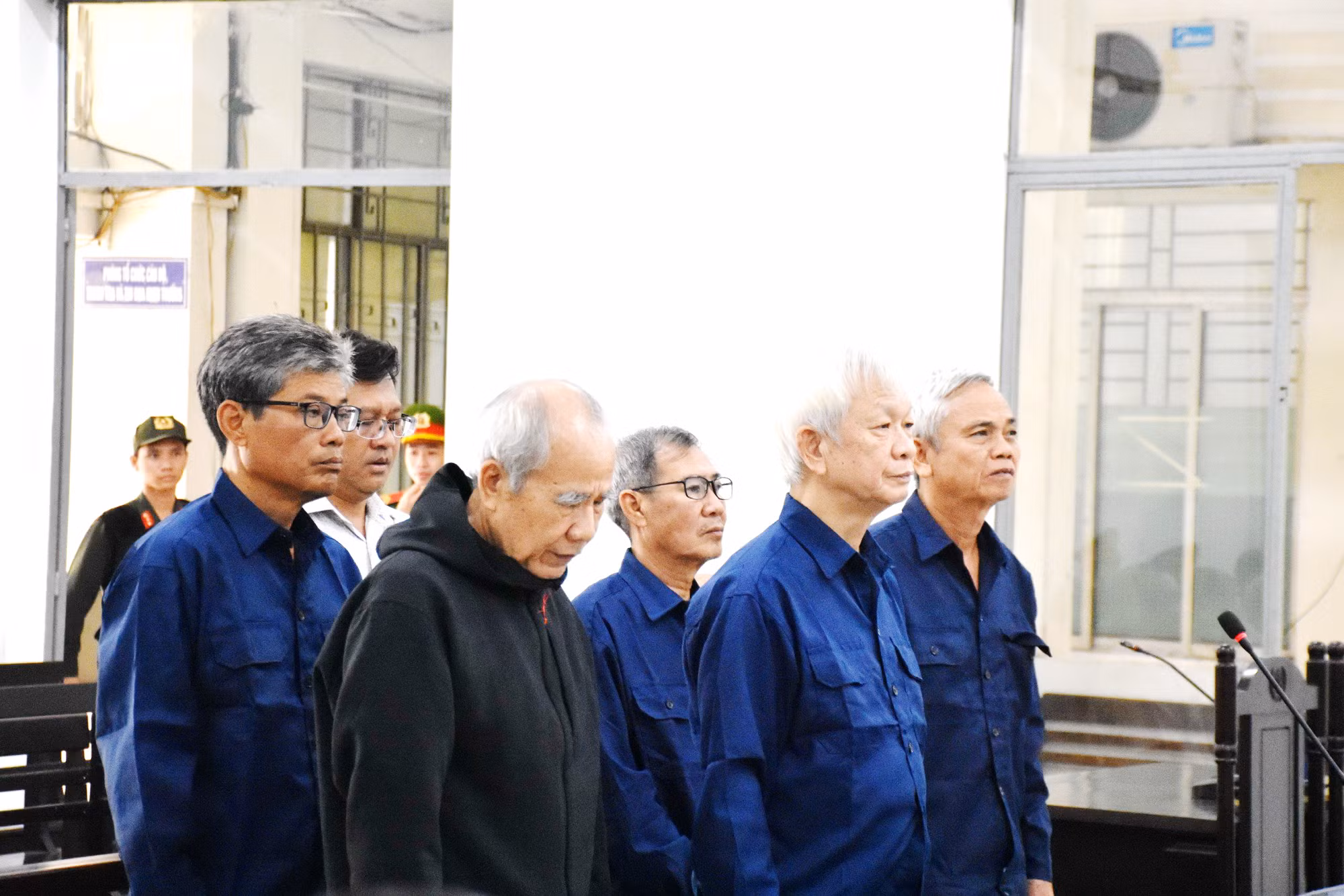Xét xử 9 cựu quan chức ở Khánh Hòa liên quan sai phạm tại dự án Khách sạn và căn hộ cao cấp Oceanus -0