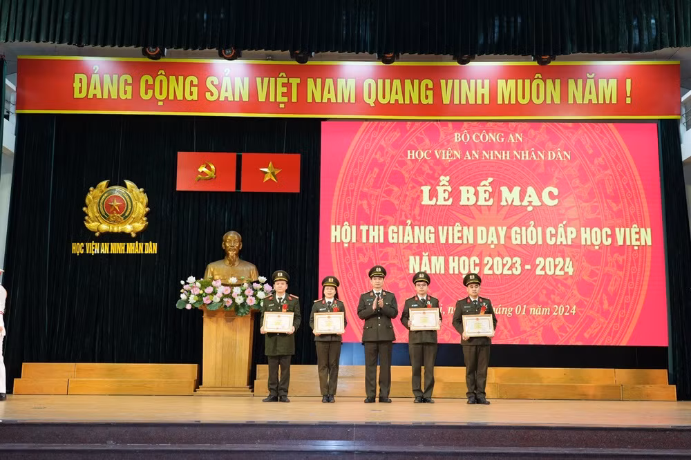 Cải tiến phương pháp dạy học trong CAND là hướng đi chiến lược -0