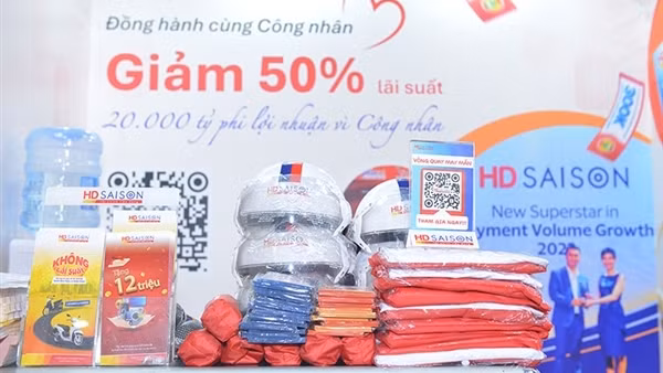 Ấm áp chợ Tết công đoàn online 2024