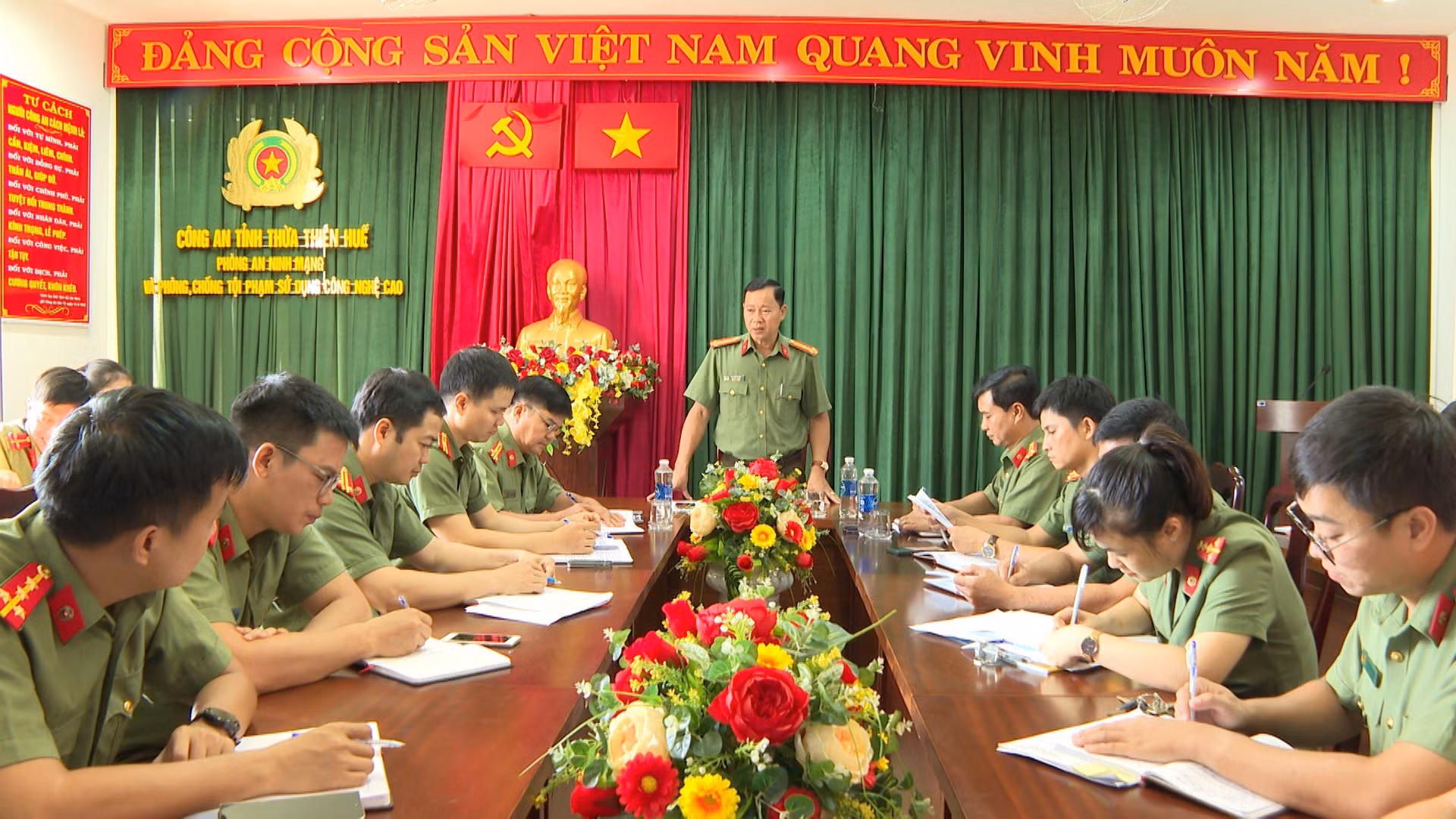 Sức trẻ trên trận tuyến cam go với tội phạm công nghệ cao -0