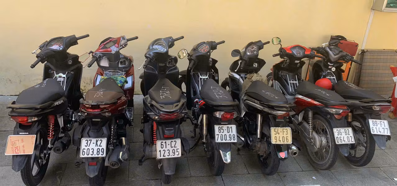 Triệt phá băng nhóm trộm xe máy bán qua Campuchia -0