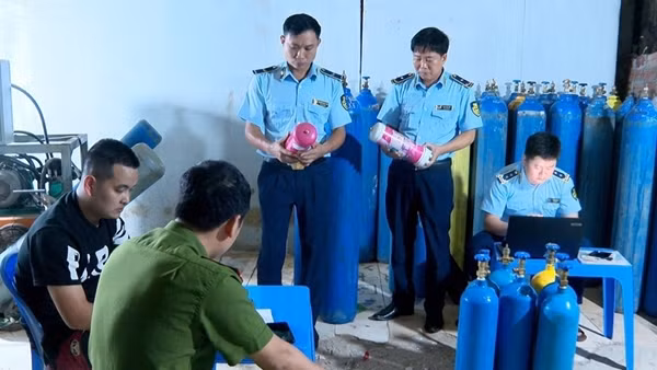 Mạnh tay dẹp "bóng cười", "khí cười" trái phép