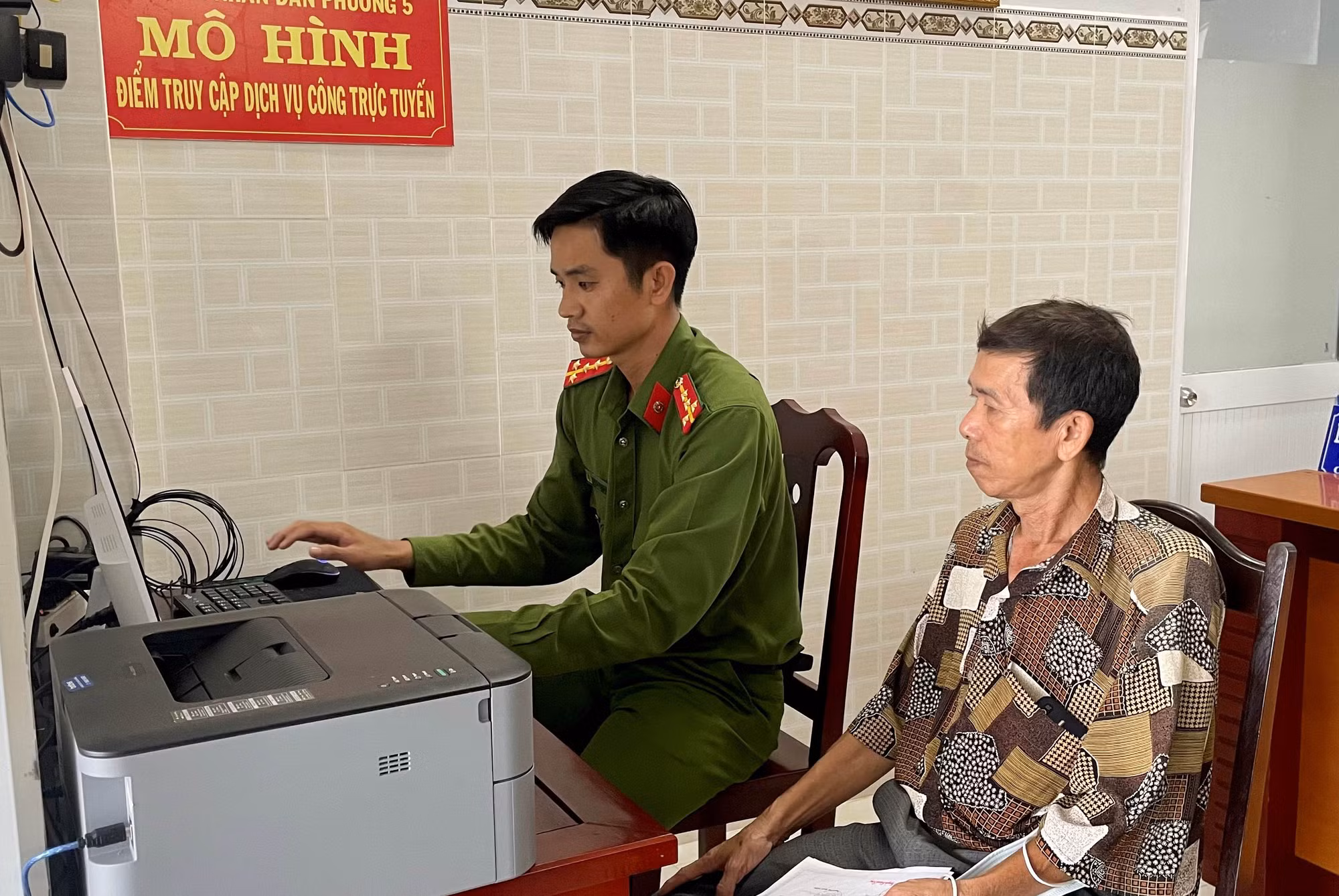 Nâng cao chất lượng dịch vụ công trực tuyến giải quyết thủ tục hành chính -0