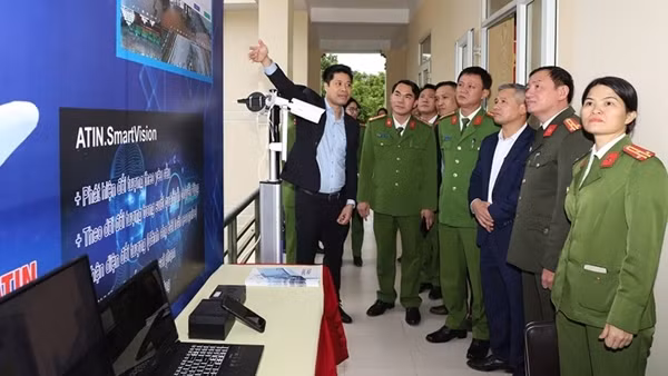 Công an tỉnh Hà Nam đẩy mạnh chuyển đổi số, ứng dụng công nghệ thông tin trong công tác Công an