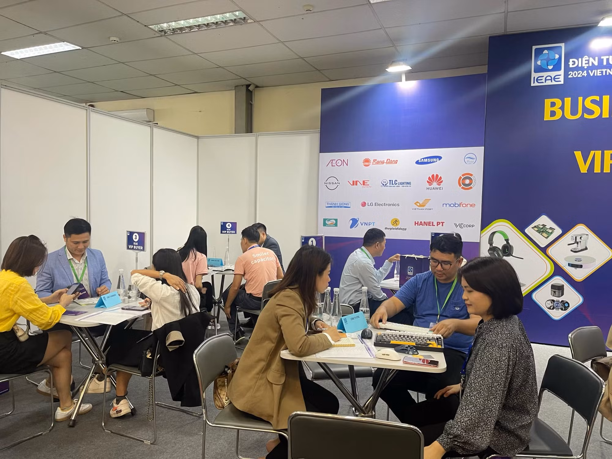 Việt Nam đã trở thành 1 mắt xích quan trọng trong chuỗi sản xuất, cung ứng điện tử, thiết bị thông minh -0
