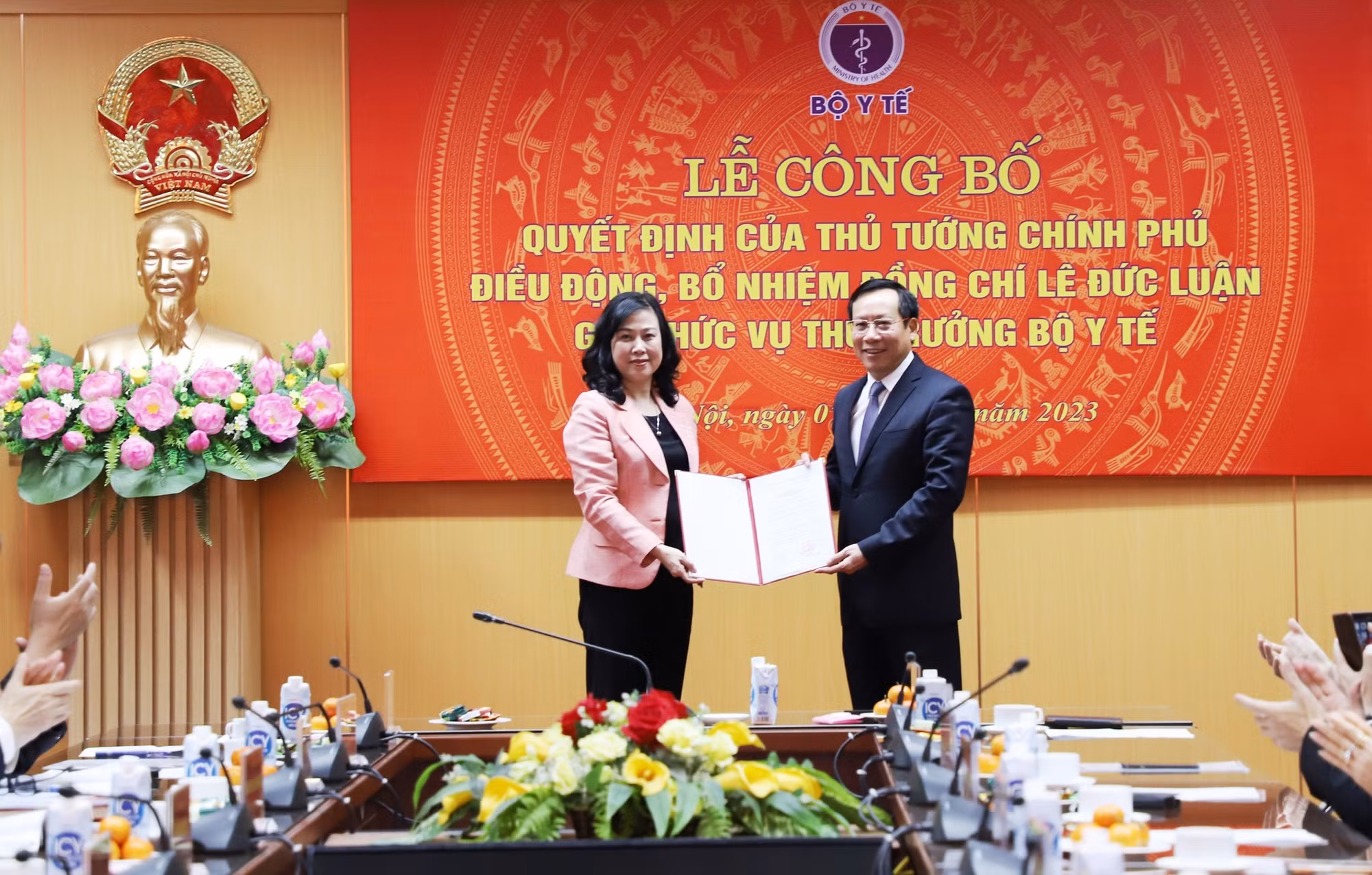 Công bố quyết định bổ nhiệm tân thứ trưởng Bộ Y tế -0