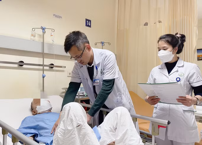 Cứu sông 1 công nhân nguy hiểm tính mạng do tai nạn lao động -0