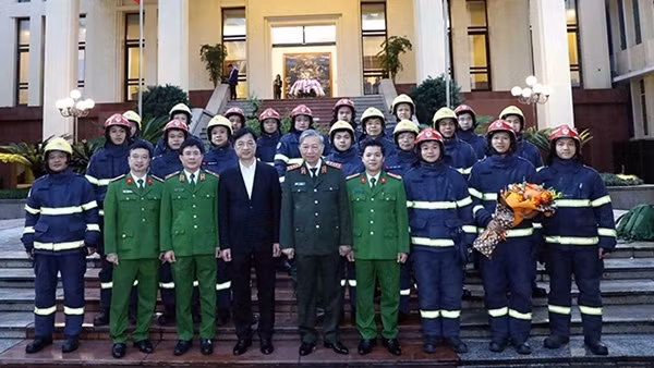 Bộ Công an Việt Nam chung tay chia sẻ khó khăn với Thổ Nhĩ Kỳ
