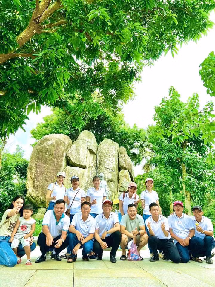 9e.jpg -4