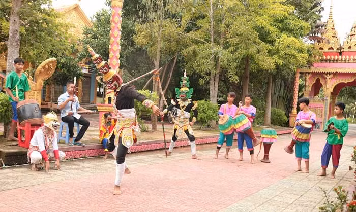Tăng cường khối đại đoàn kết và đảm bảo tự do, tín ngưỡng trong đồng bào Khmer -0