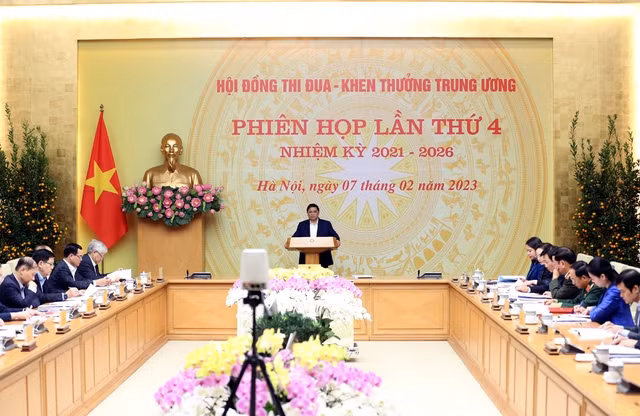 Tiếp tục triển khai thiết thực, hiệu quả các phong trào thi đua -0