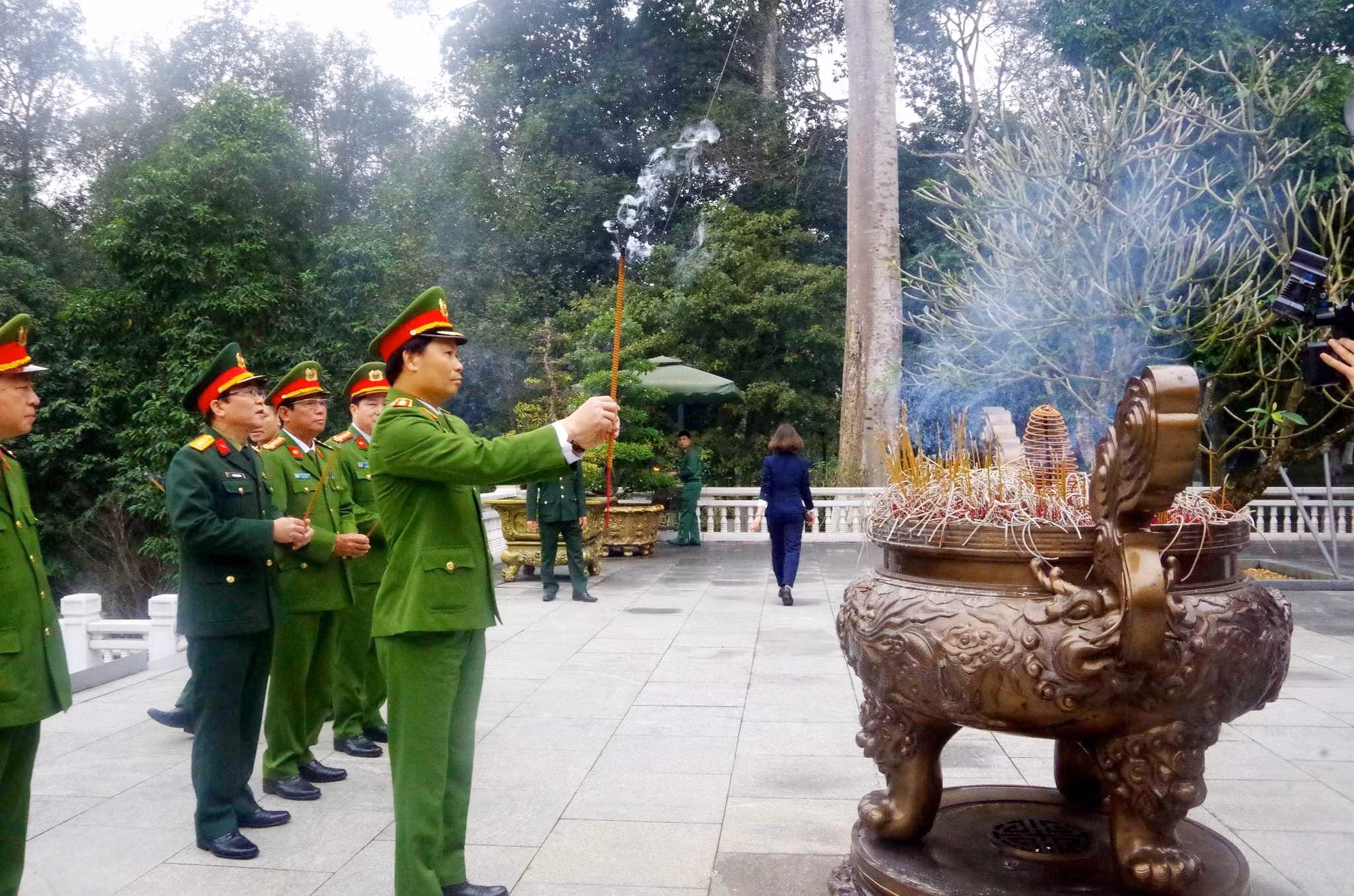 Cục Cảnh sát hình sự báo công dâng Bác tại Khu Di tích K9 -0