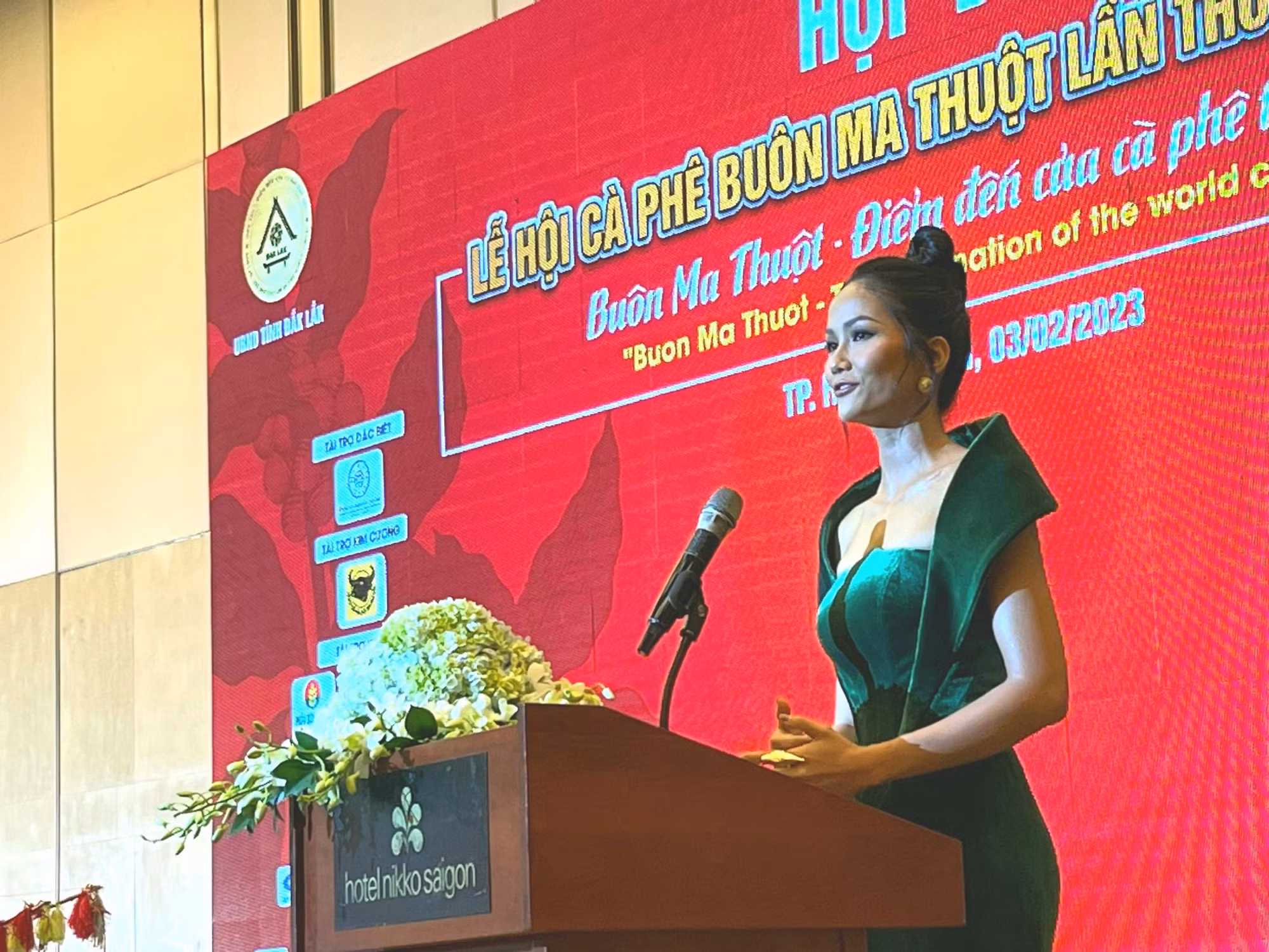 Hoa hậu H’Hen Niê làm đại sứ Lễ hội Cà phê Buôn Ma Thuột 2023 -0
