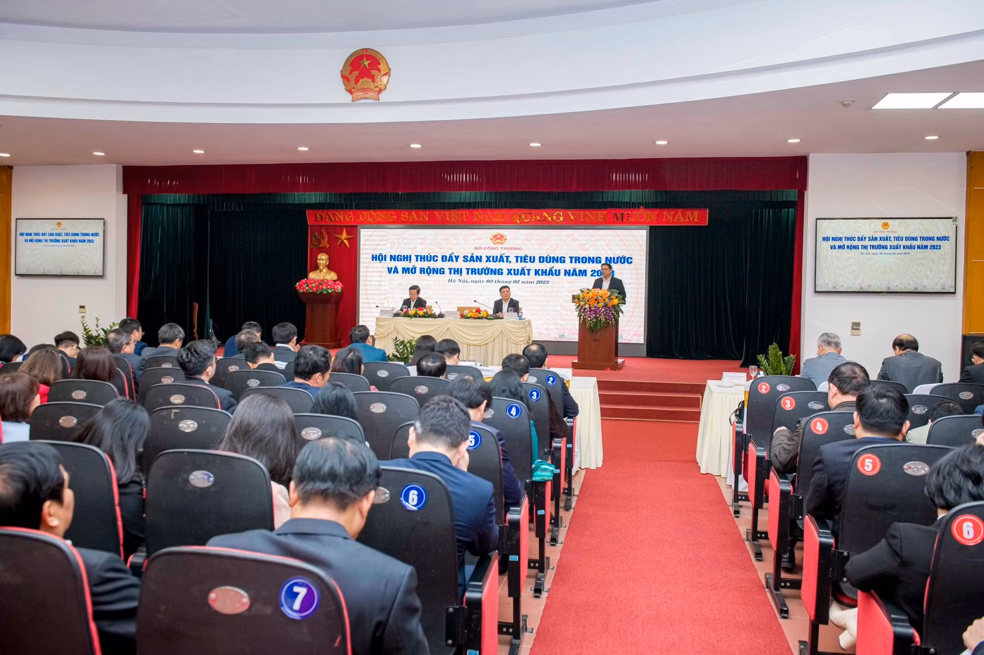 Thúc đẩy sản xuất, tiêu dùng trong nước và mở rộng thị trường xuất khẩu -0