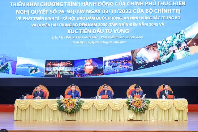 Thủ tướng: Quyết tâm biến Bắc Trung Bộ và Duyên hải Trung Bộ thành vùng đất giàu có, giàu bản sắc văn hóa và nhiều đột phá hơn nữa -0