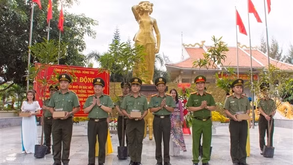 Phát động Công trình “Trồng cây Lêkima – Đời đời nhớ ơn Anh hùng Liệt sĩ Võ Thị Sáu”