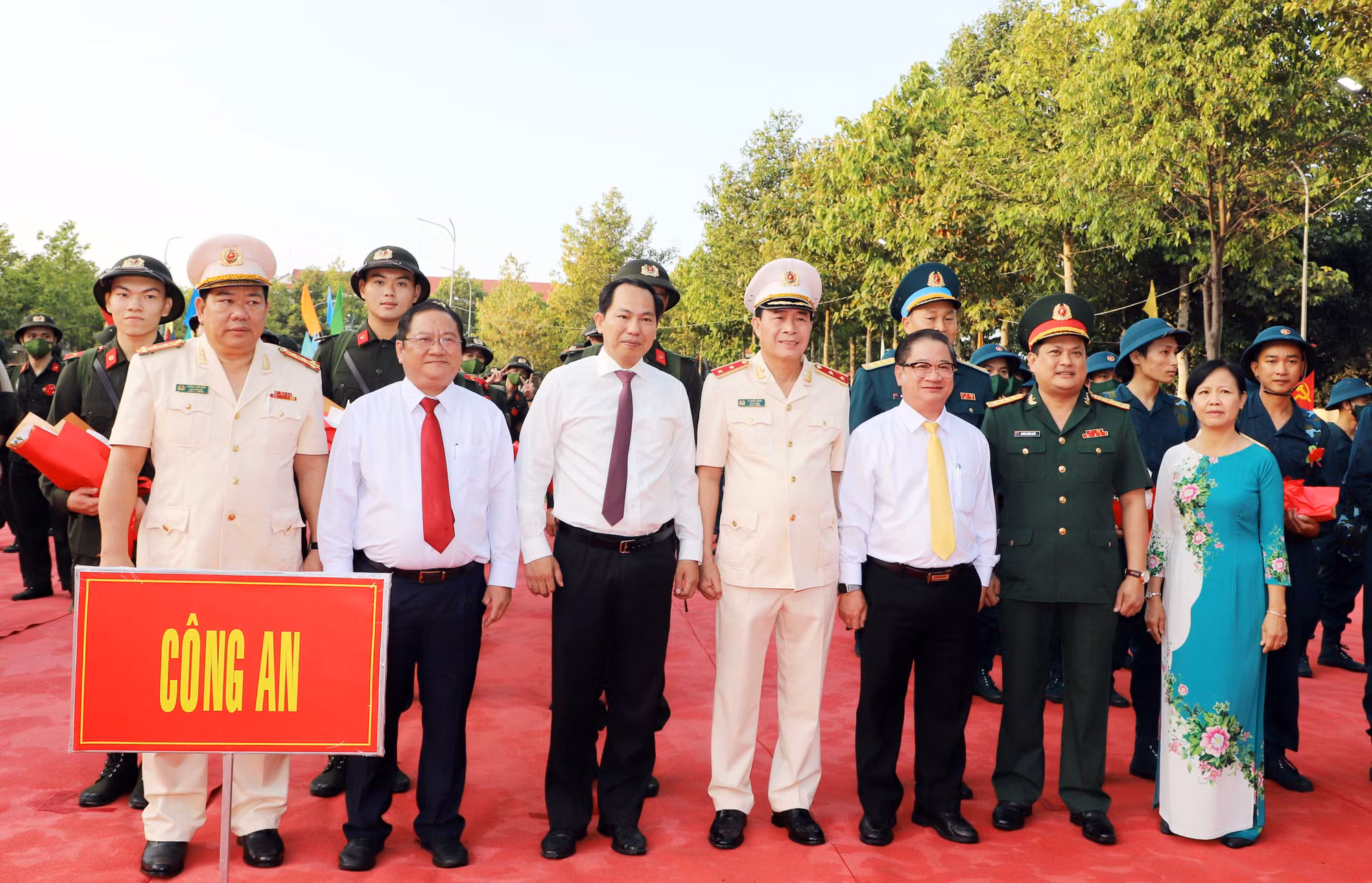 Thứ trưởng Lê Quốc Hùng dự Lễ giao, nhận quận tại TP Cần Thơ -1